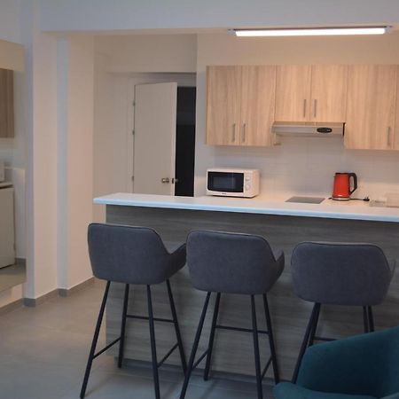 Les Palmiers Sunorama Beach Apartments Larnaca Bagian luar foto