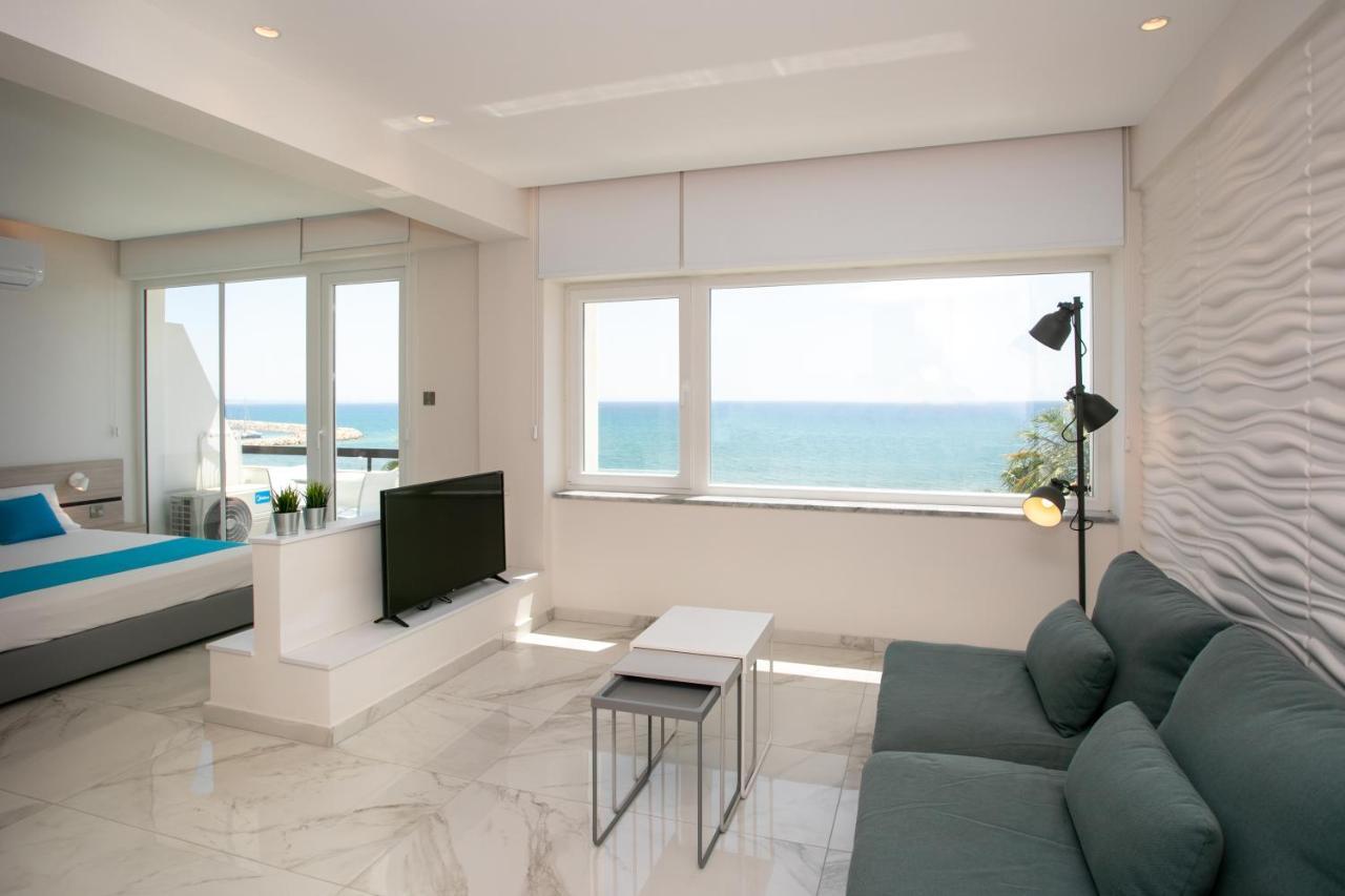 Les Palmiers Sunorama Beach Apartments Larnaca Bagian luar foto