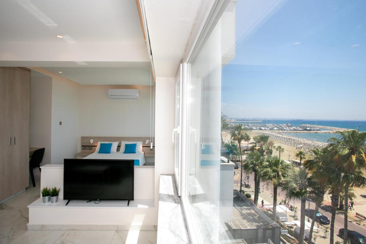 Les Palmiers Sunorama Beach Apartments Larnaca Bagian luar foto
